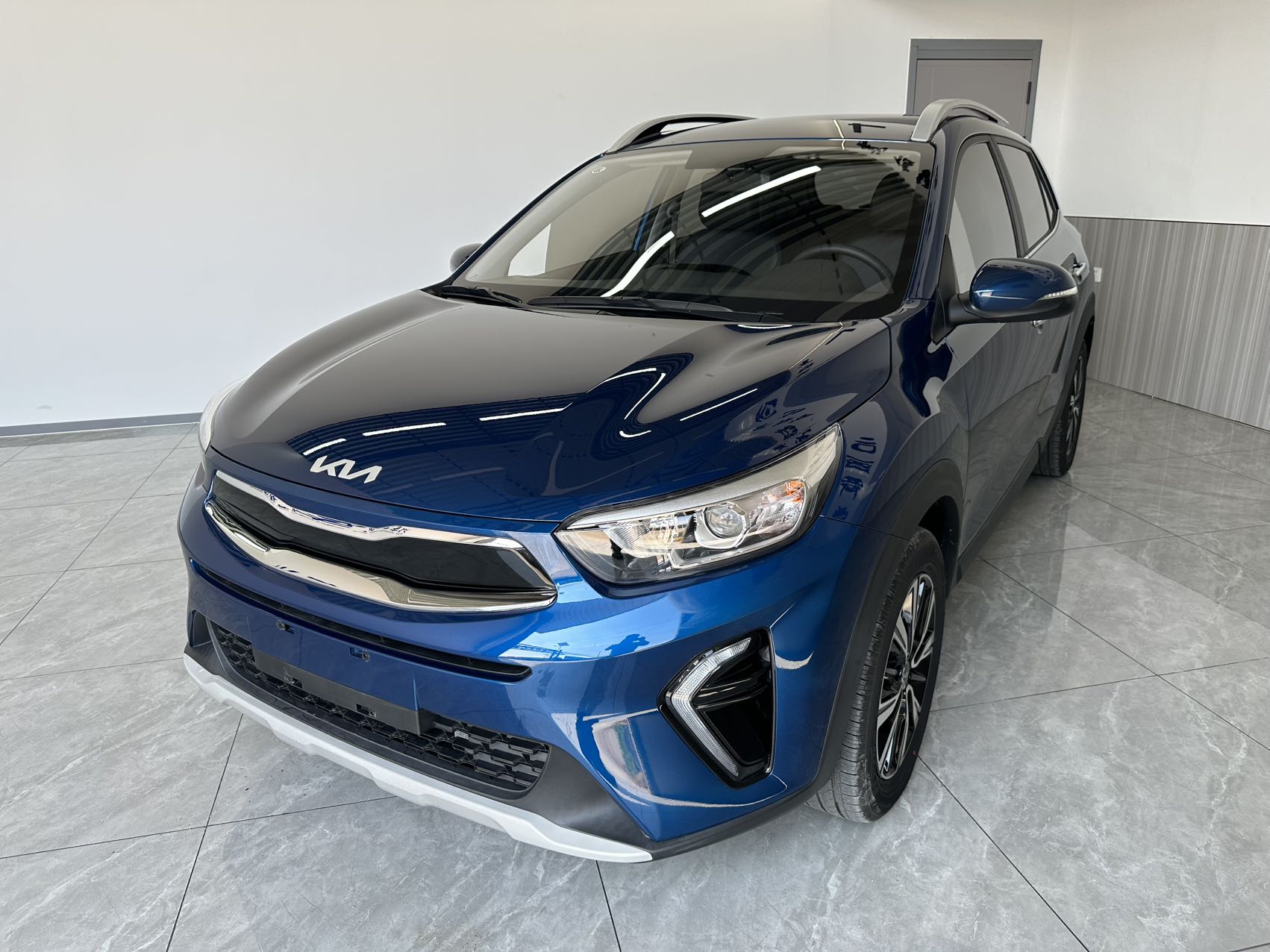 Kia KX1