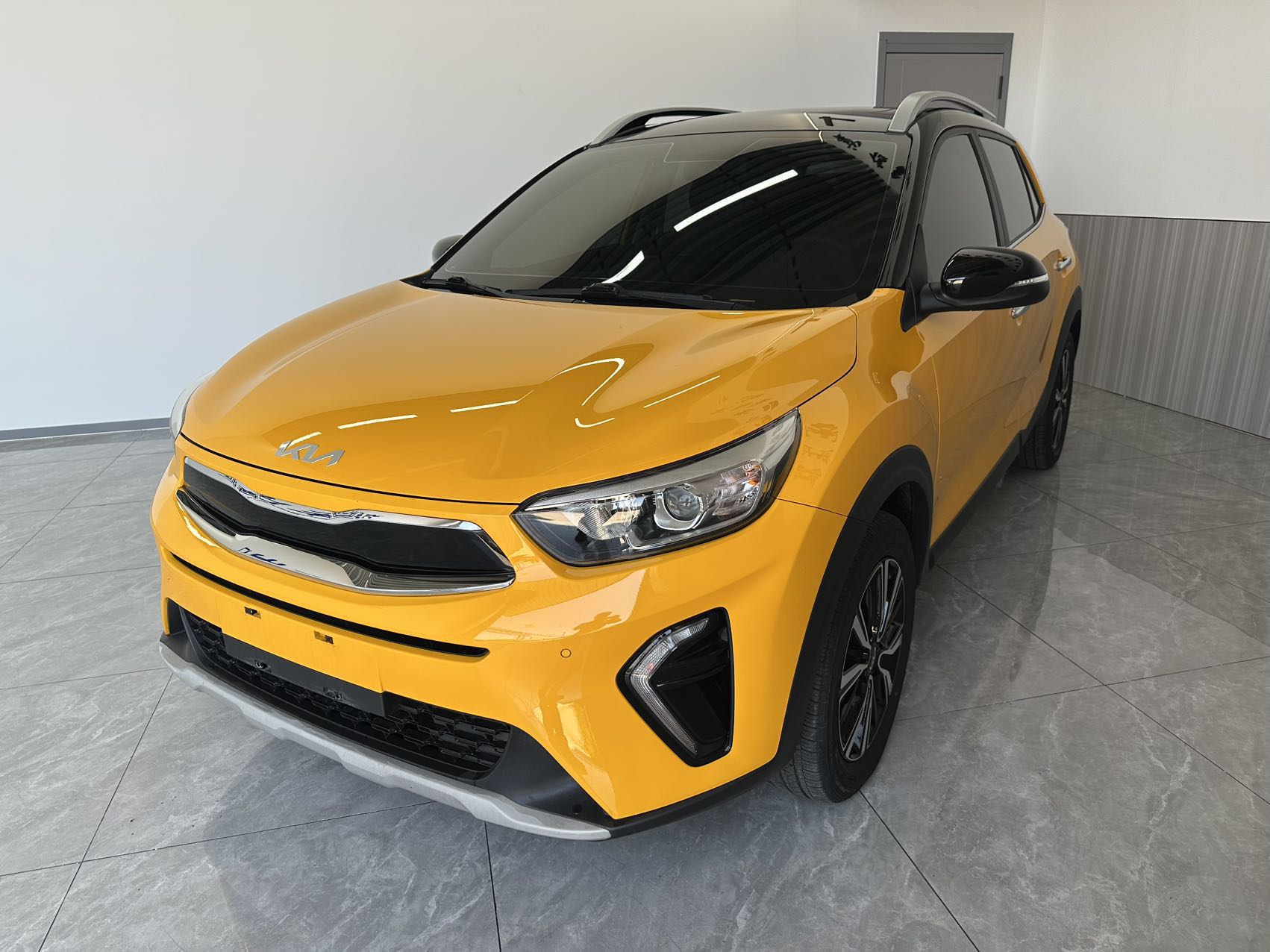 Kia KX1